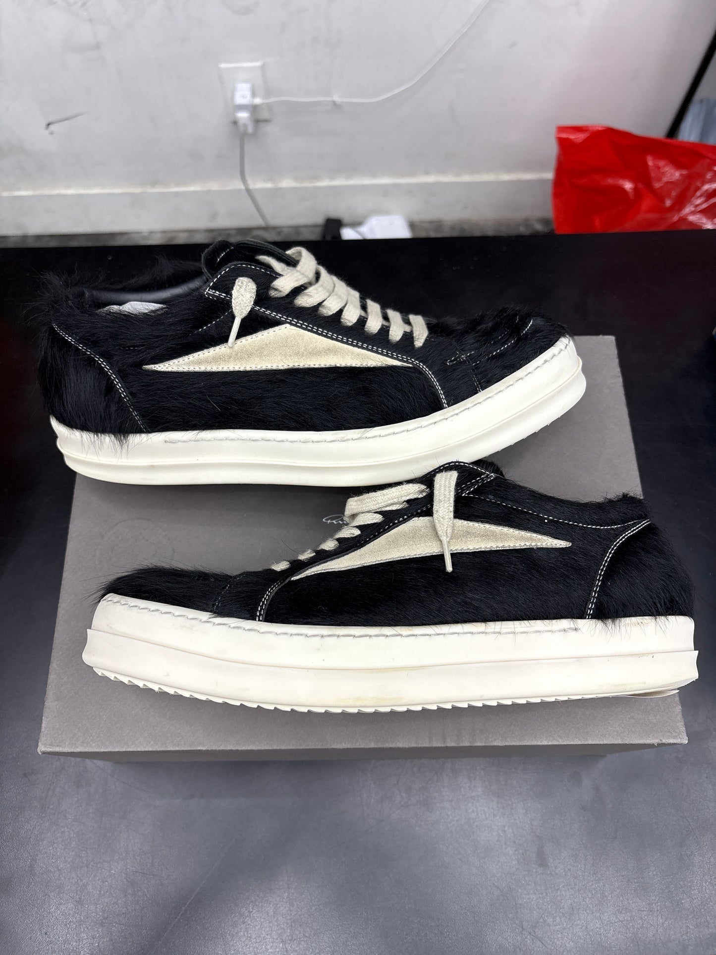 Rick Owen Vintage Black Fur (U) - 44(11)