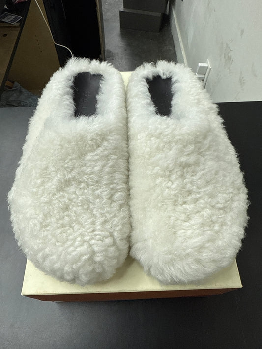 Marni Mule White Sheep (U) - 44(11)
