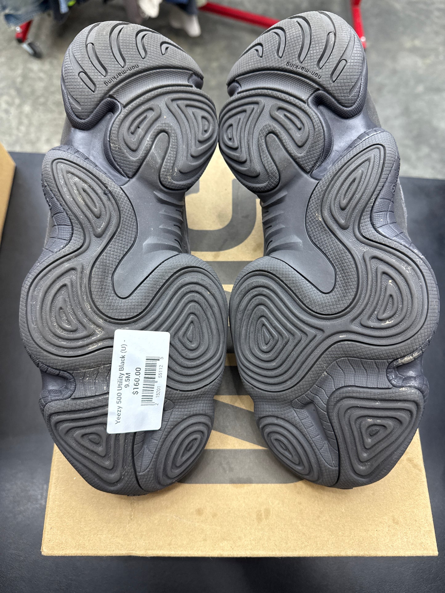 Yeezy 500 Utility Black (U) - 9.5M