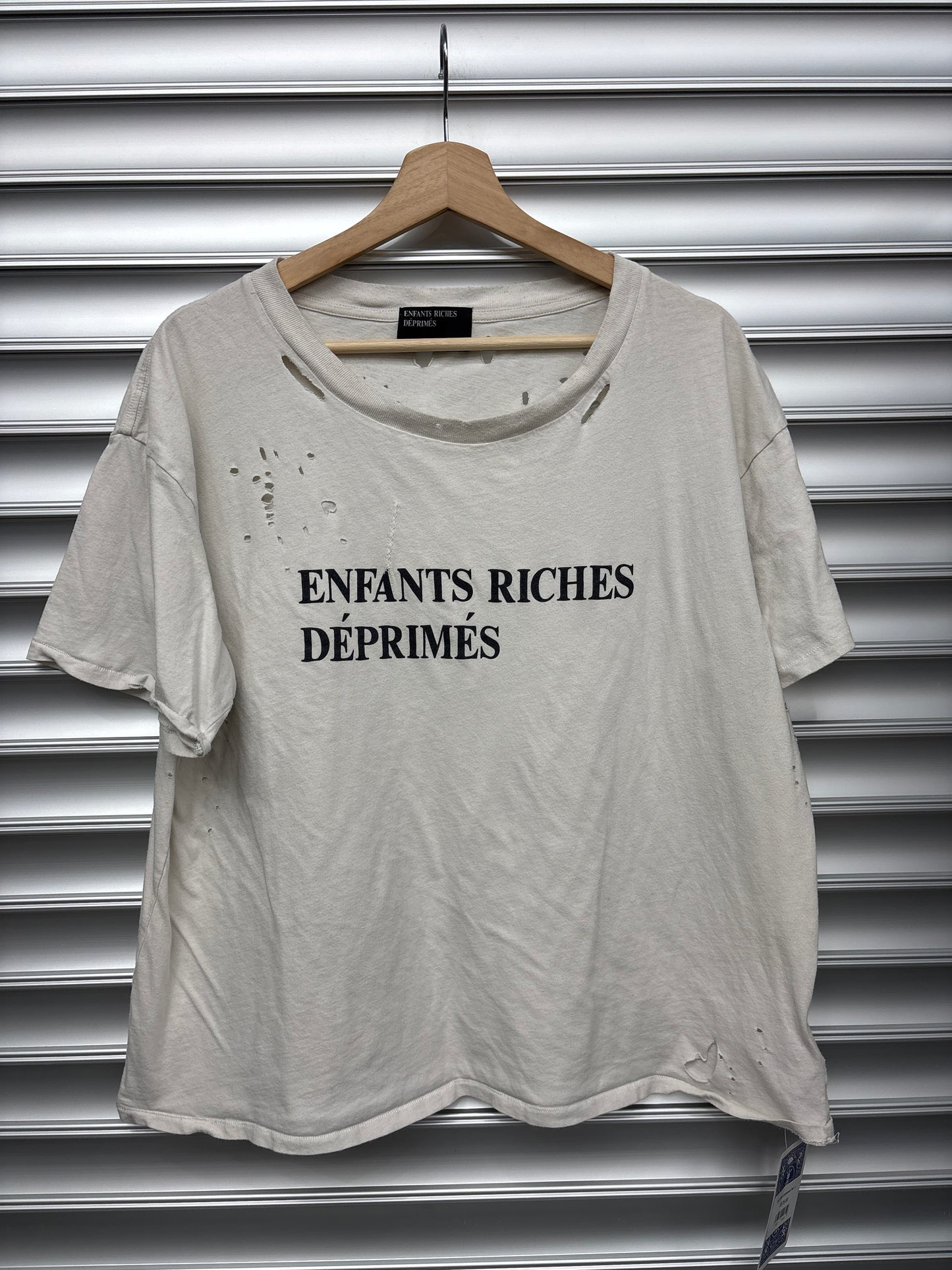 ERD White Distressed Tee - L