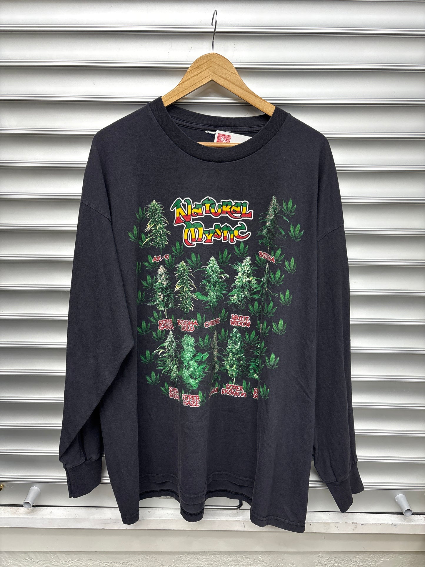Vintage Weed Longsleeve - XL**