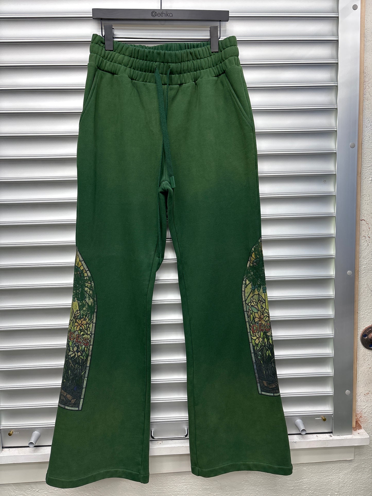 Who Decides War Green Sweatpants - M