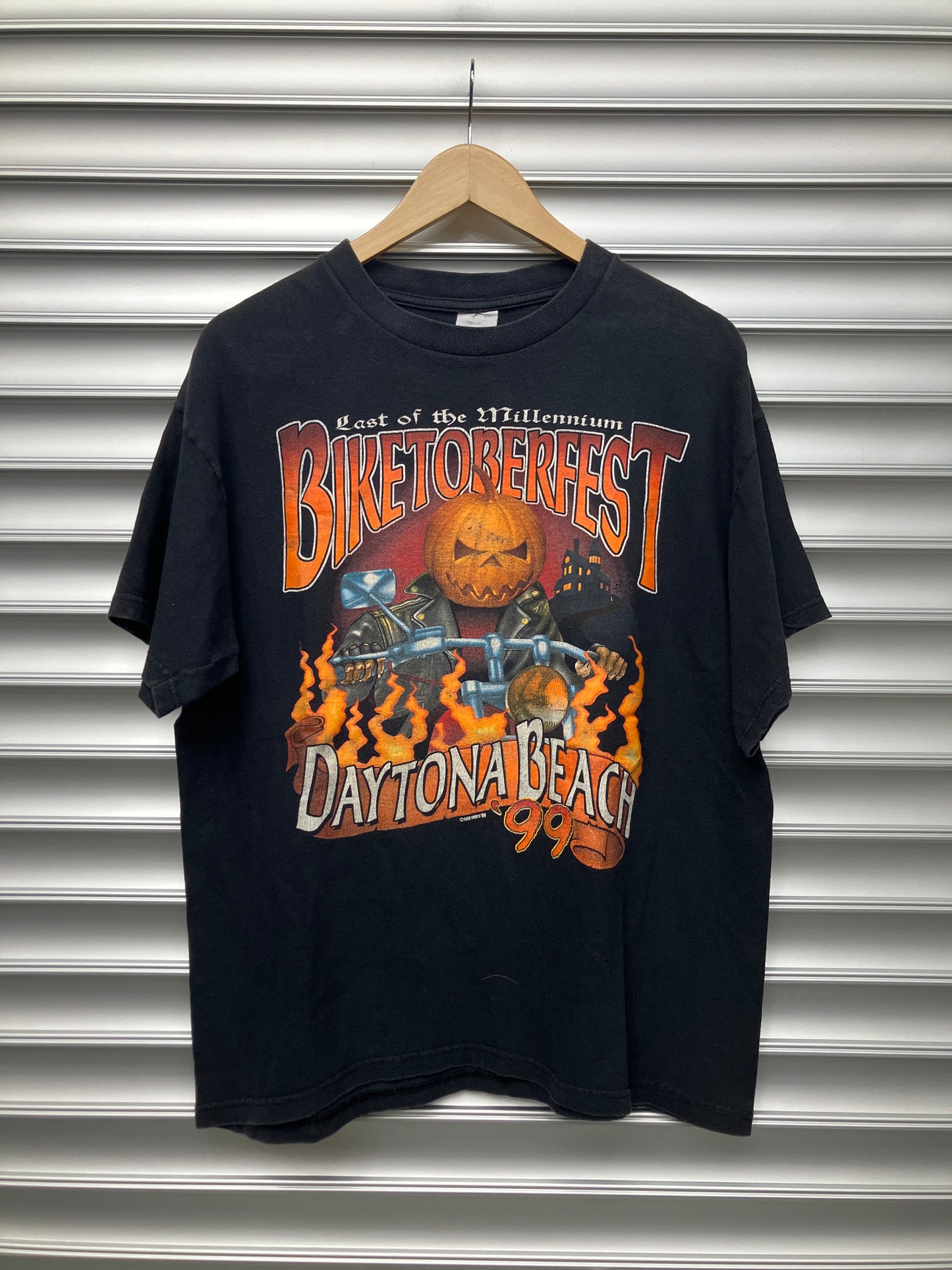 Vintage Pumpkin Tee - L