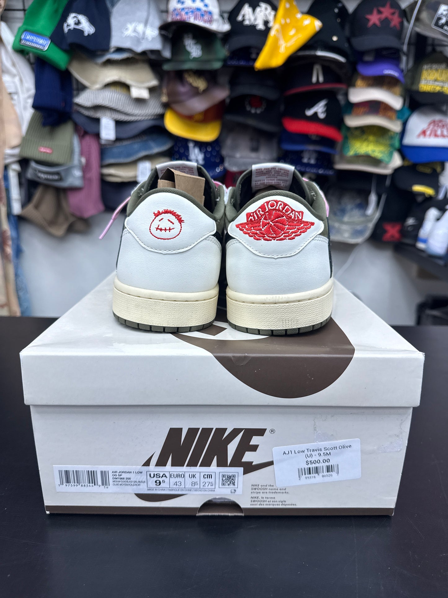 AJ1 Low Travis Scott Olive (U) - 9.5M