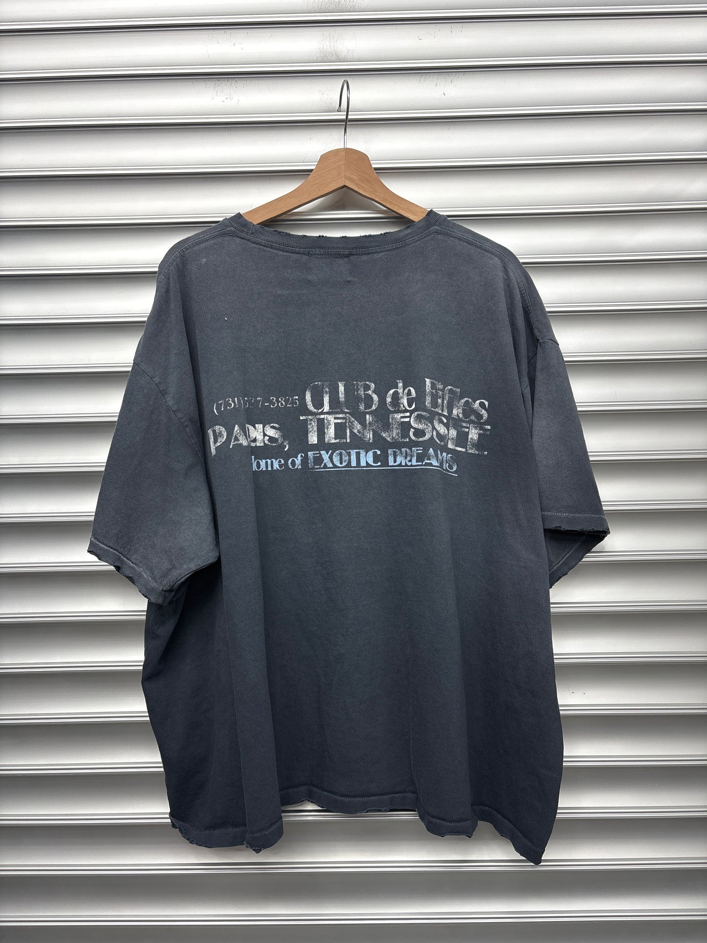 Eifles Live Girls Tee - XL**