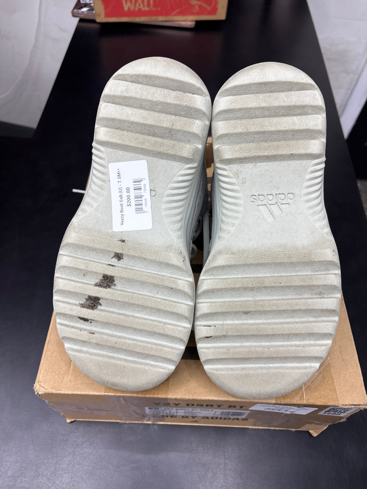 Yeezy Boot Salt (U) - 7.5M**