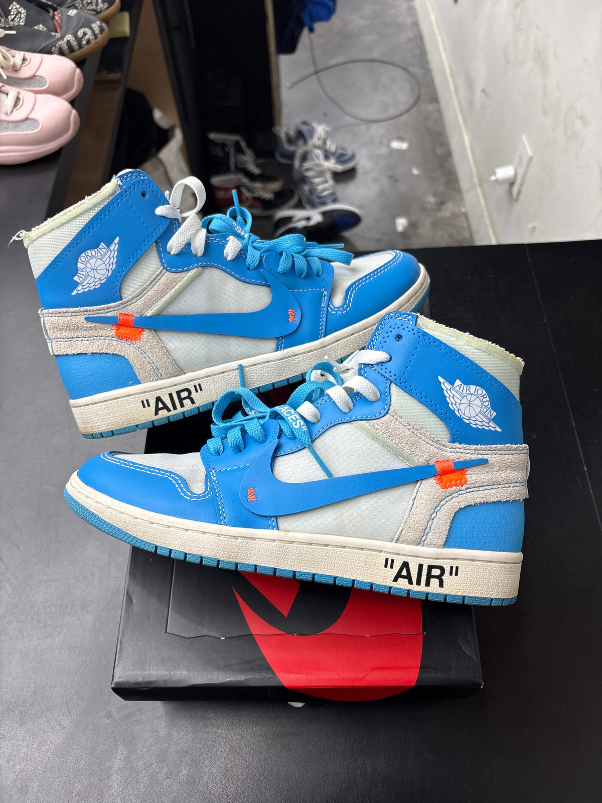 AJ1 Off White UNC (U) - 8.5M**