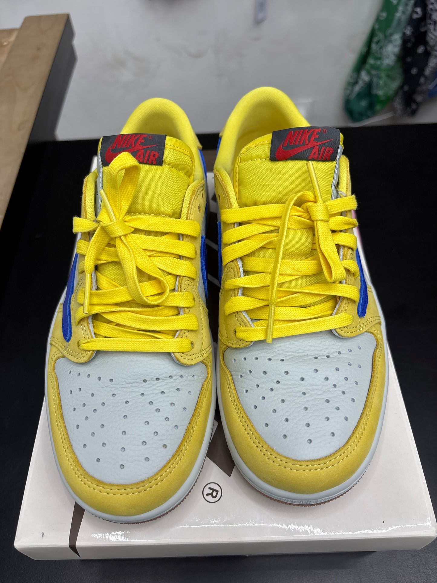AJ1 Low Canary Yellow (U) - 7.5W