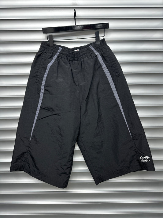 HMDD Black 3/4 Shorts - L