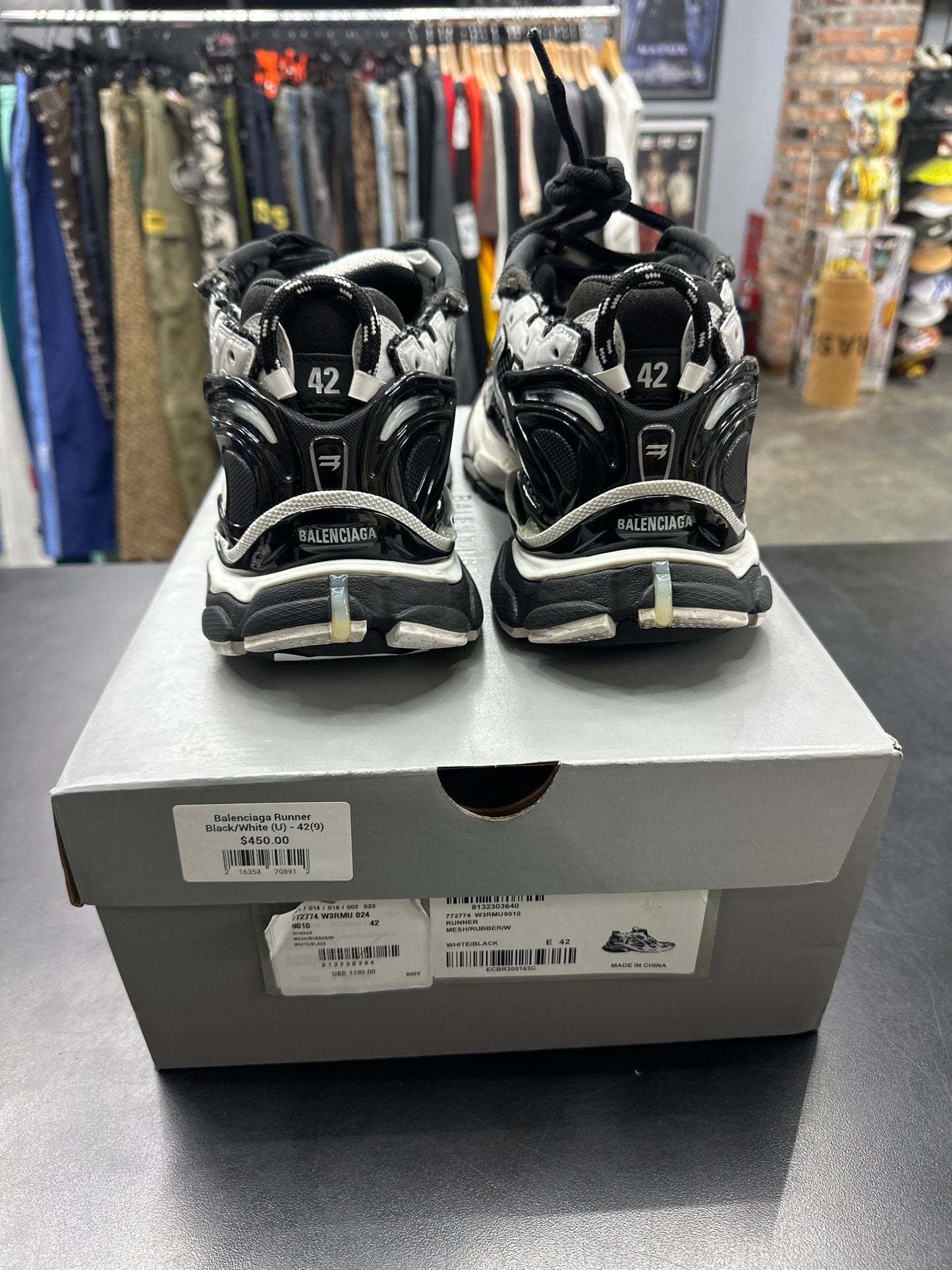 Balenciaga Runner Black/White (U) - 42(9)
