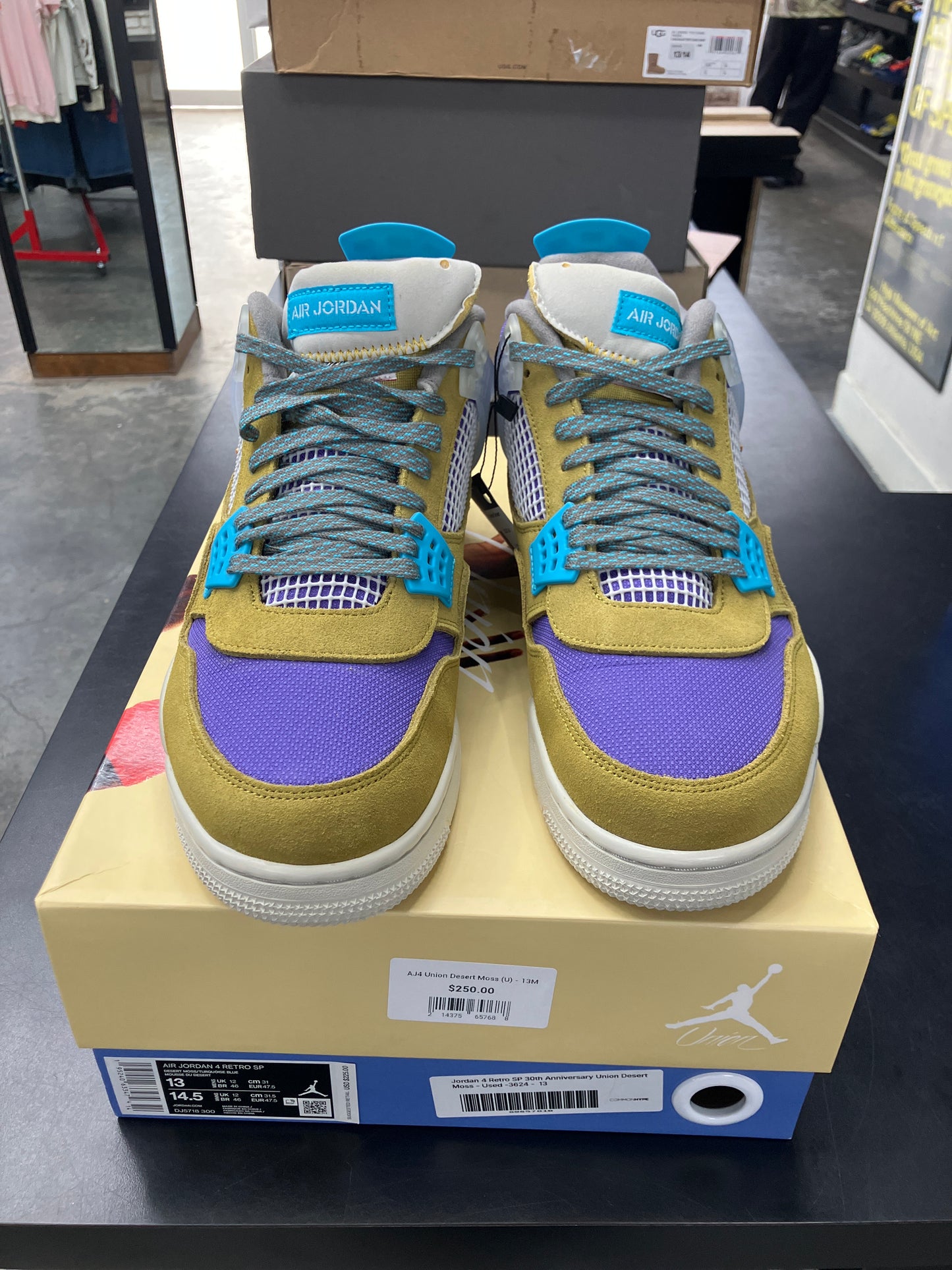 AJ4 Union Desert Moss (U) - 13M