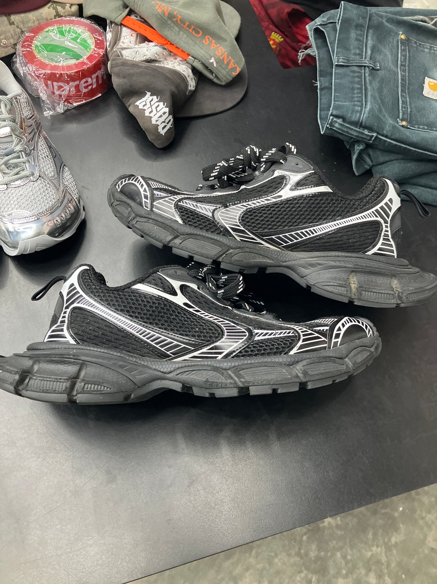 Balenciaga 3XL Black (U) - 44(11) (NB)