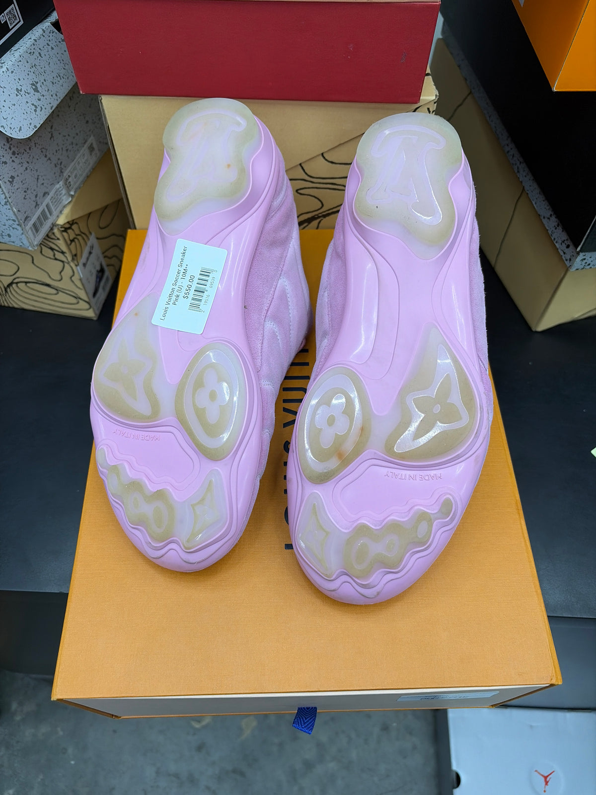 Louis Vuitton Soccer Sneaker Pink (U) - 10M**
