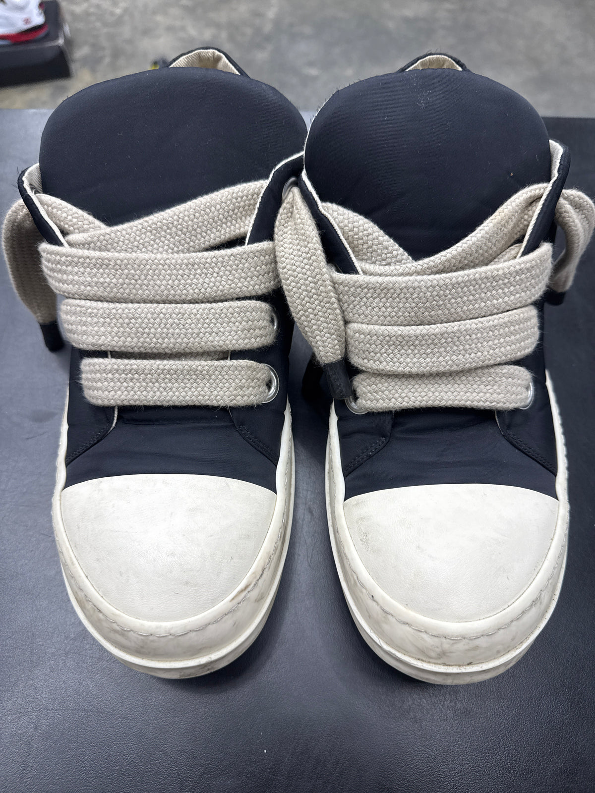 Rick Owen DRKSHDW Low Jumbo Lace Puffer (U) - 44(11) (NB)**
