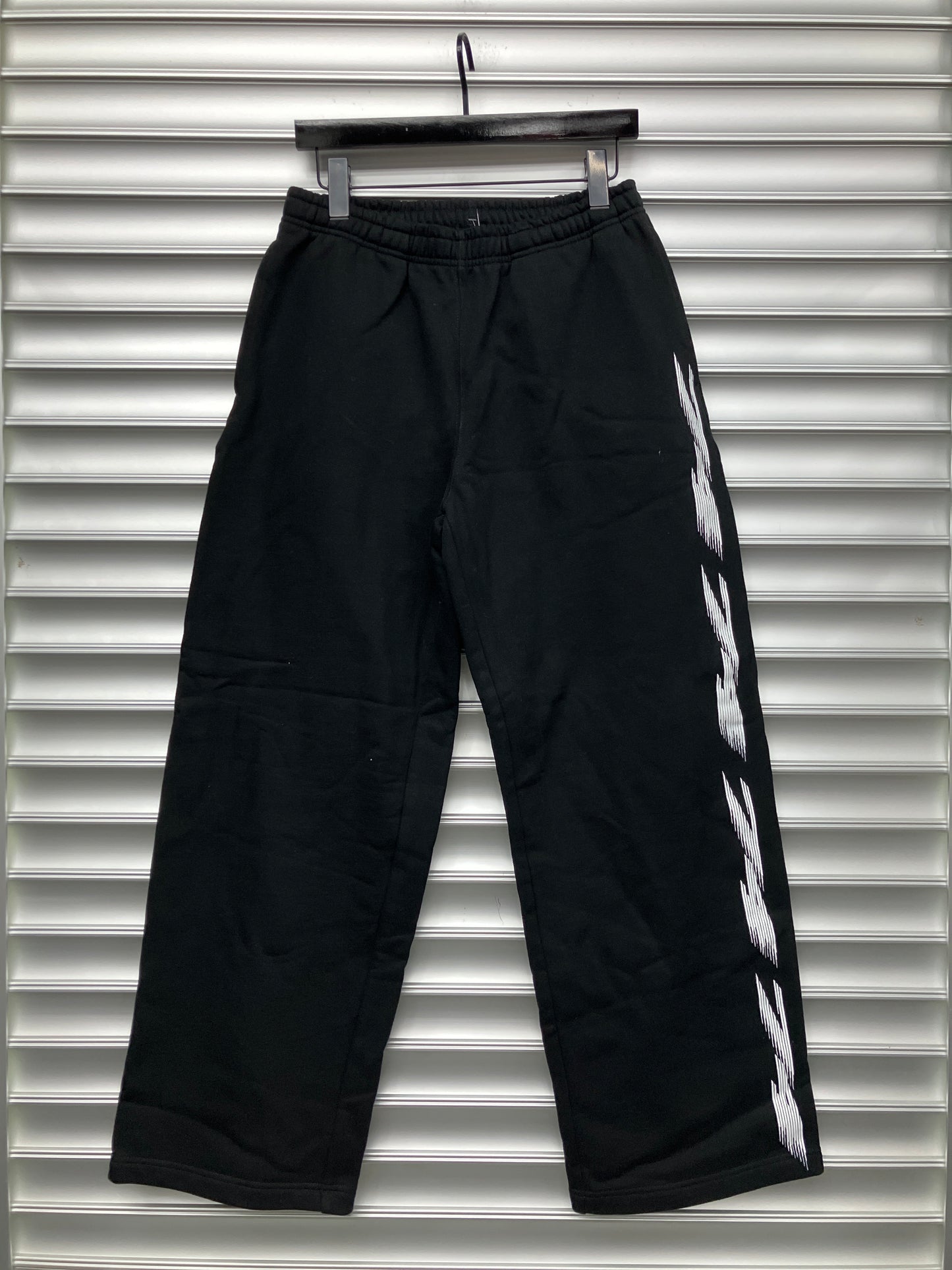 74 Black Sweats - M