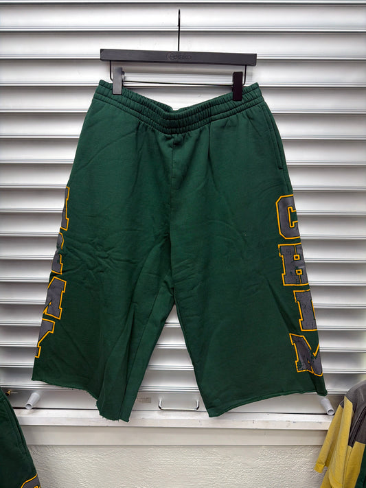 HMDD Green 3/4 Shorts - L