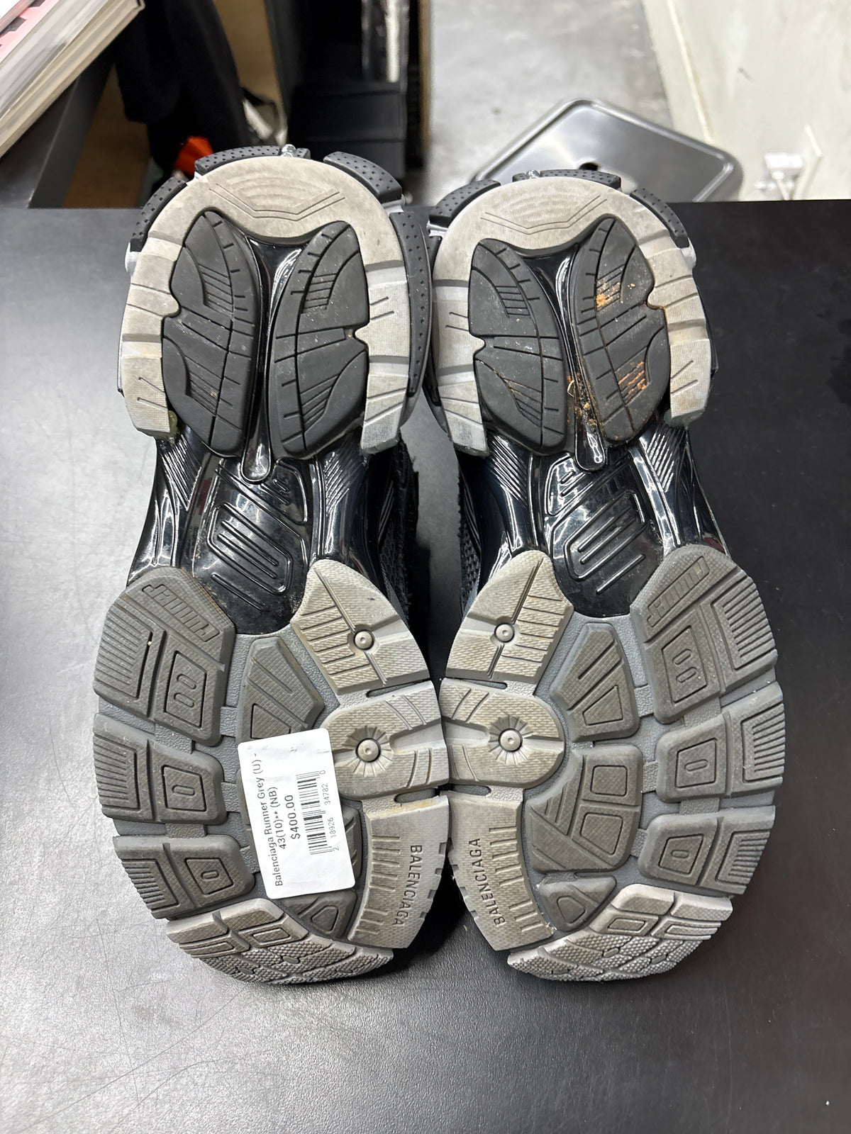 Balenciaga Runner Grey (U) - 43(10)** (NB)