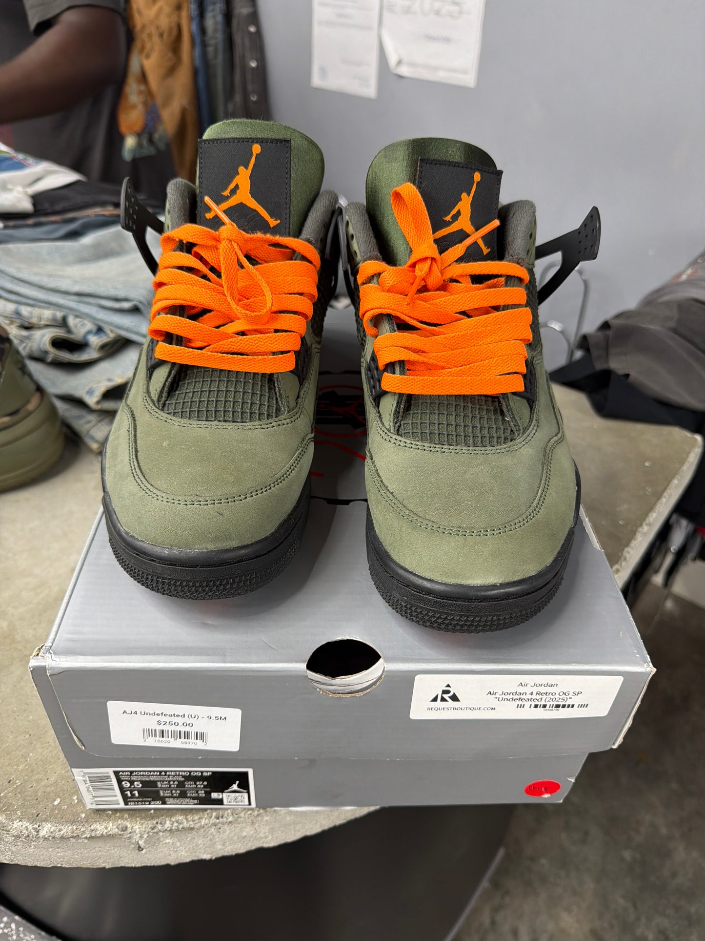 AJ4 Undefeated (U) - 9.5M