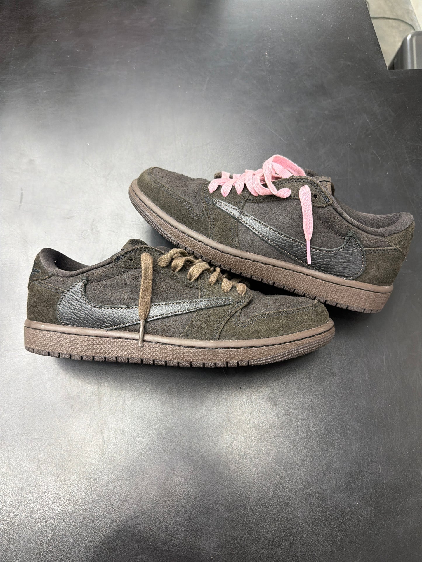 AJ1 Low Travis Scott Velvet Brown (U) - 7.5M (NB)