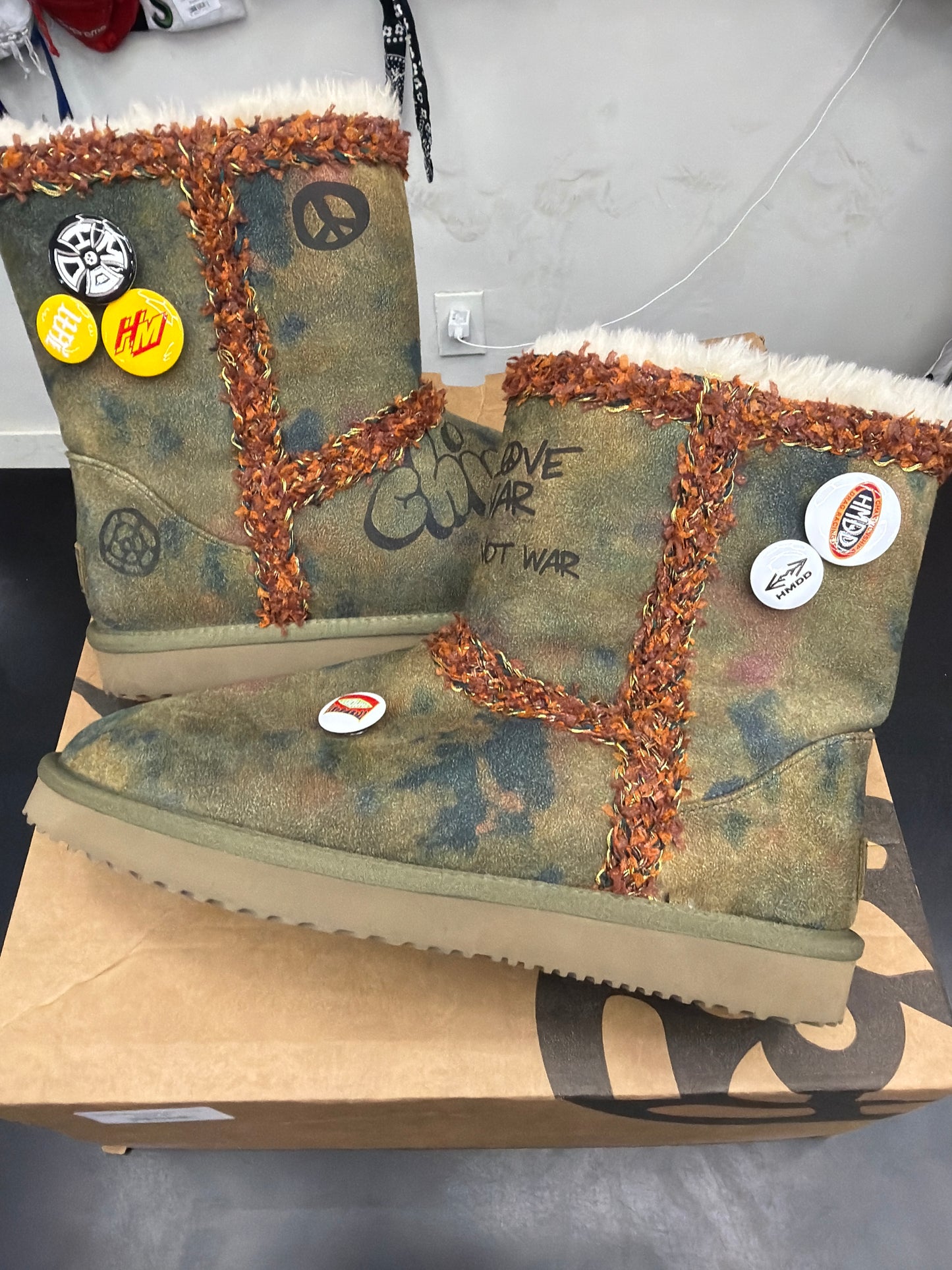 HMDD Chim Boot (U) - 10M