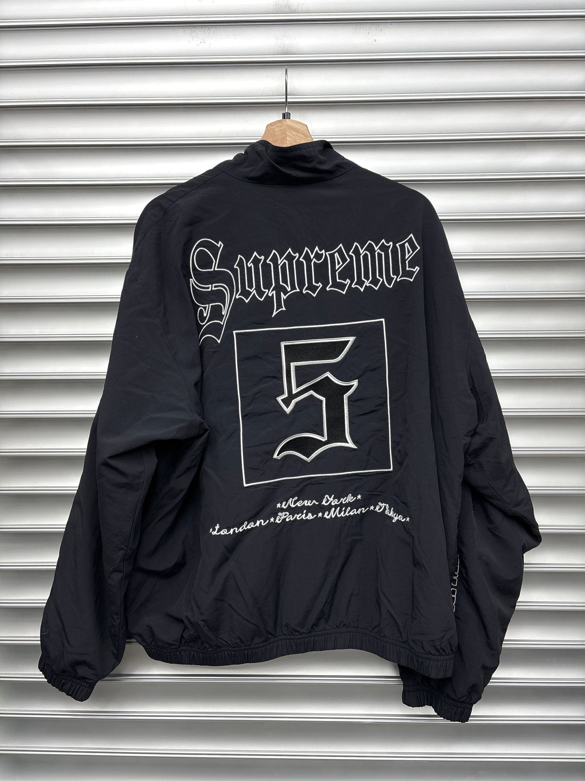 Supreme Black Bold English Zip Up - L**