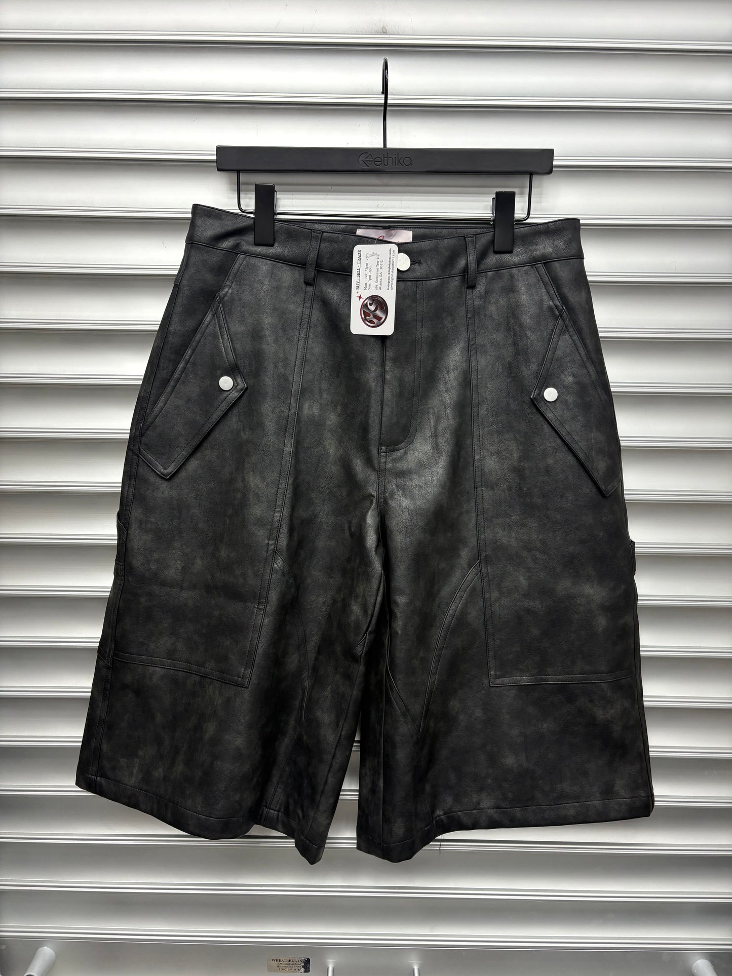Sume Leather Shorts - 32**