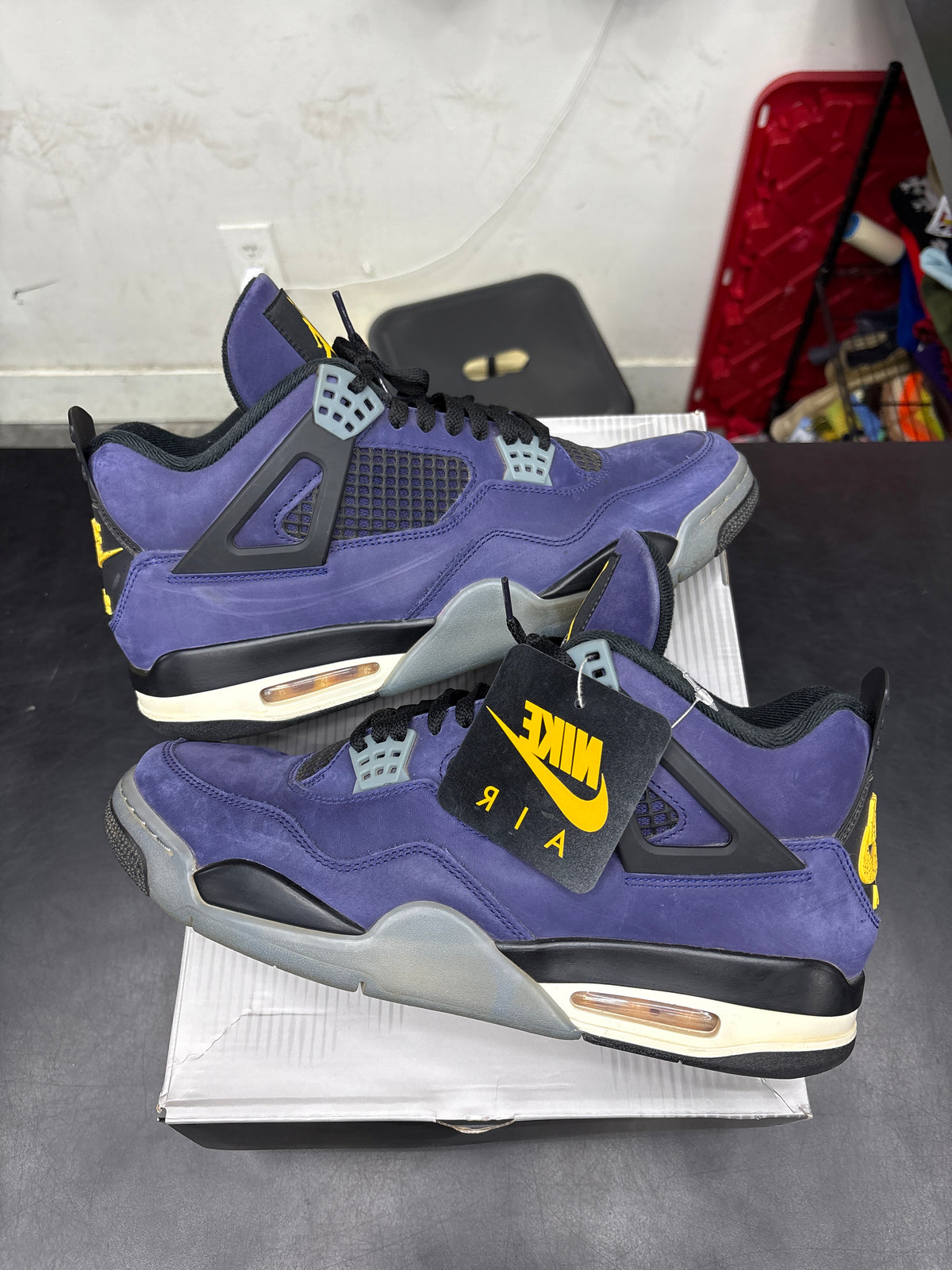 AJ4 Lakers (U) - 12.5M**