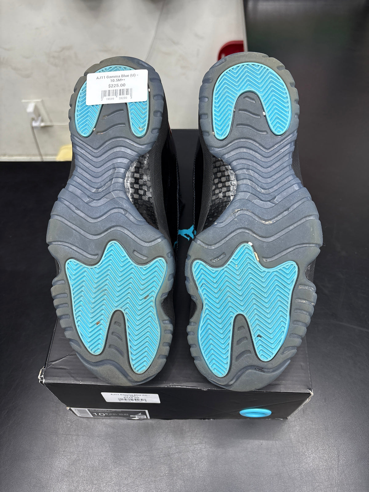 AJ11 Gamma Blue (U) - 10.5M**