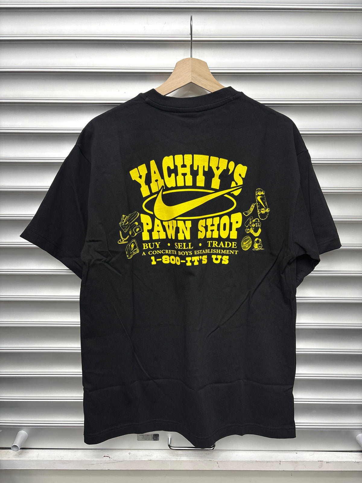 Yachty Complex Con Exclusive Tee - M**