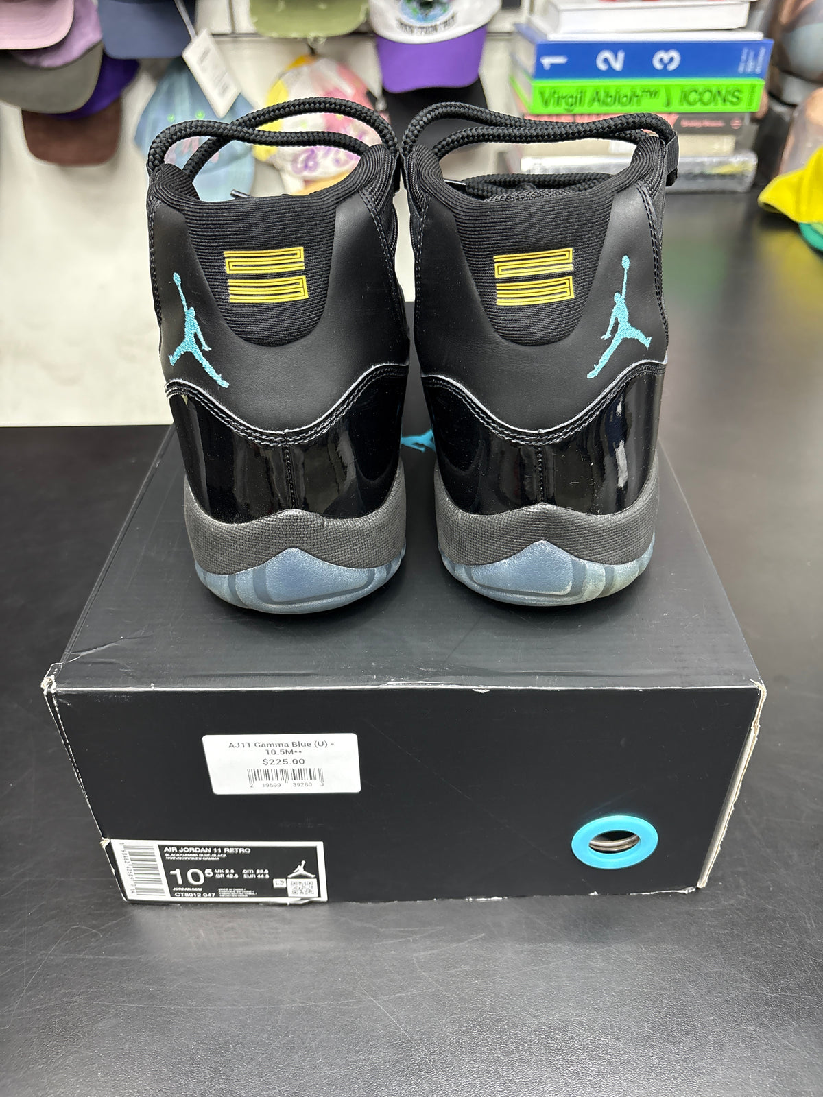 AJ11 Gamma Blue (U) - 10.5M**