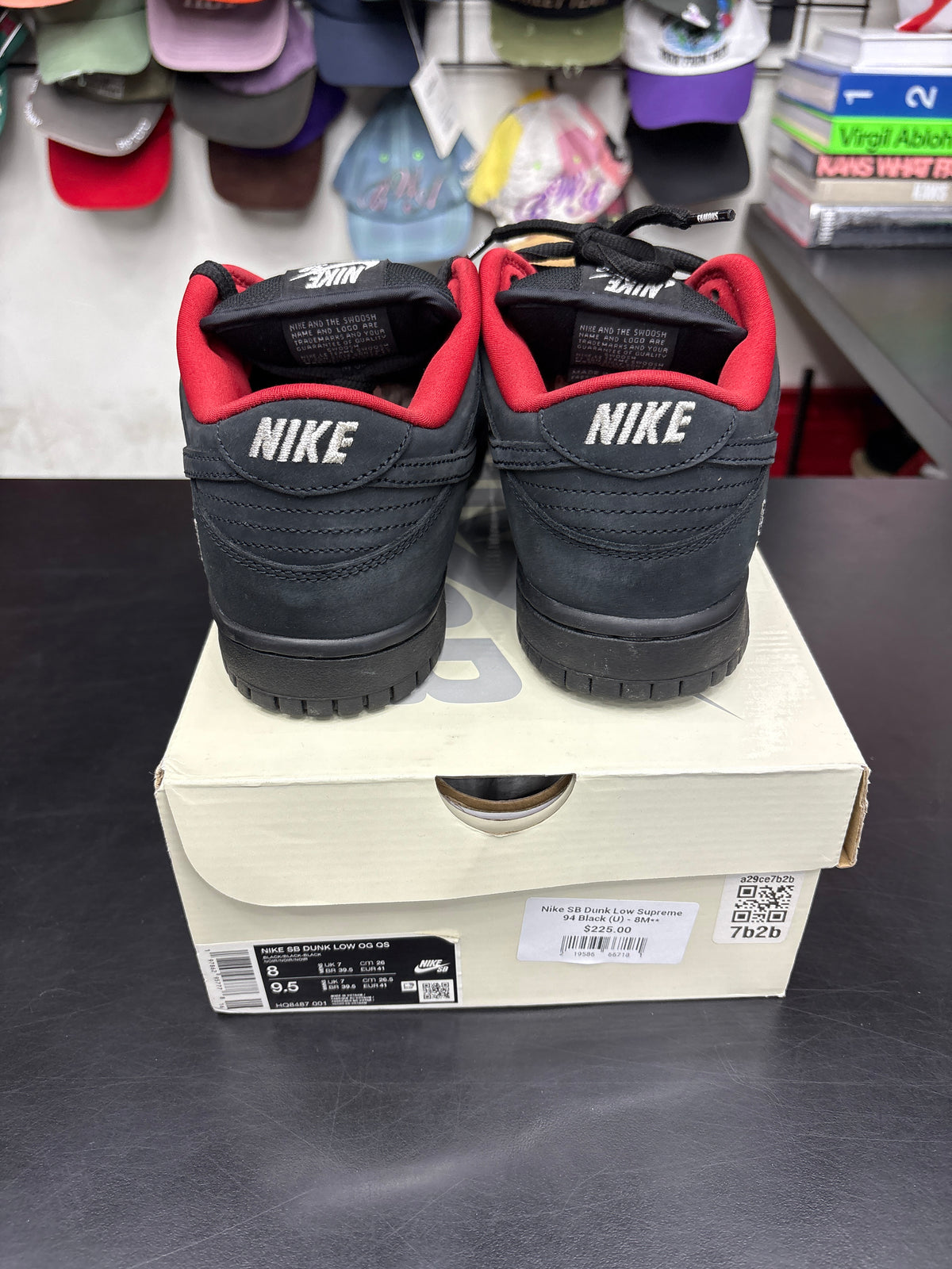 Nike SB Dunk Low Supreme 94 Black (U) - 8M**